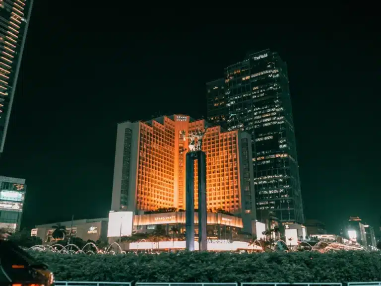 Cityscape Jakarta malam hari