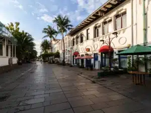 Destinasi wisata ikonik di Jakarta Kota Tua tempat wisata dan hotel murah di Jakarta